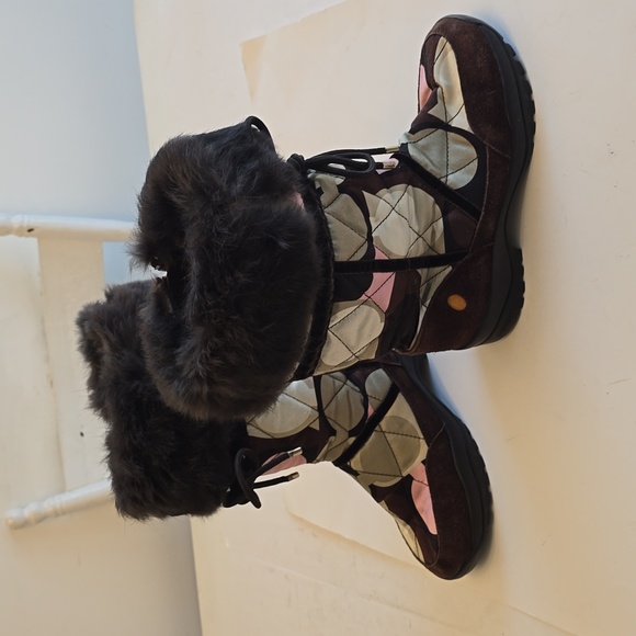 Coach Women's Monogram C's Quilted Sasha Winter Snow Boots Fur Trim Size 8.5 - Picture 11 of 17